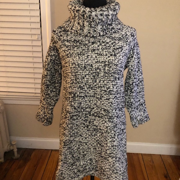 Metallic turtleneck sweater dress - Picture 1 of 3